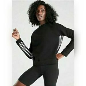 Athleta M crew neck athletic sweater